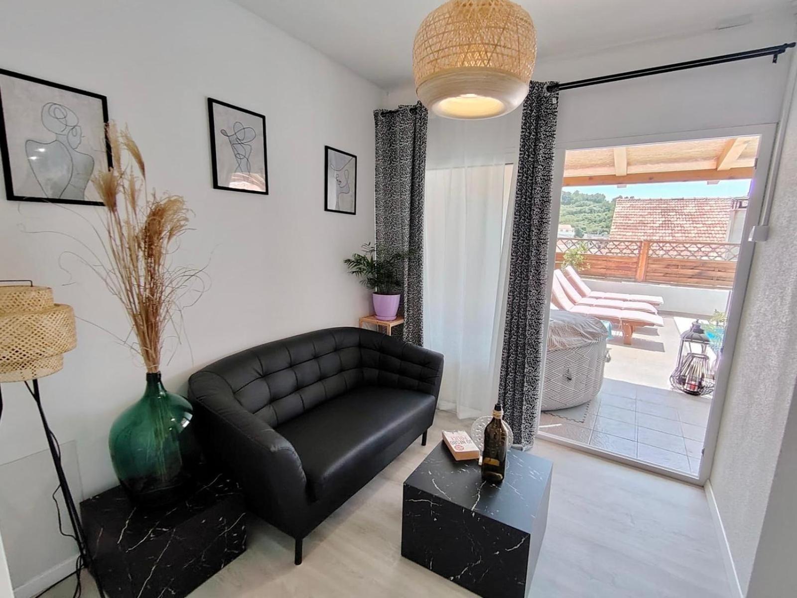 B&B Buzolic Hvar Town Bagian luar foto