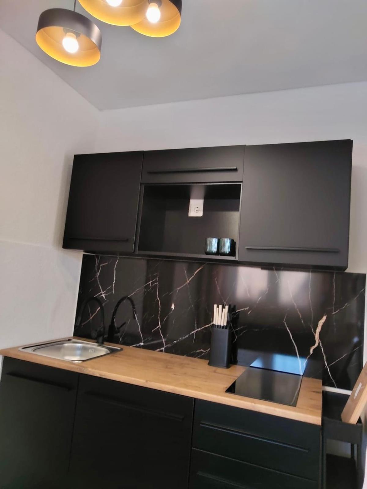 B&B Buzolic Hvar Town Bagian luar foto
